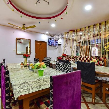 Airport Sky Inn Homestay 자이푸르 외부 사진