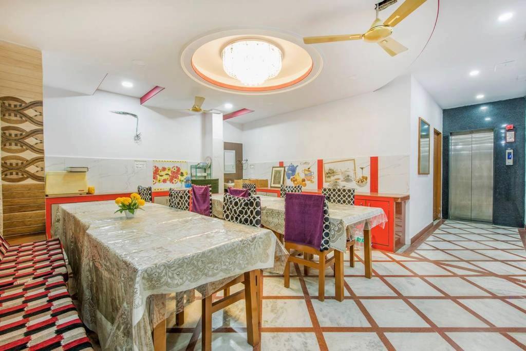 Airport Sky Inn Homestay 자이푸르 외부 사진